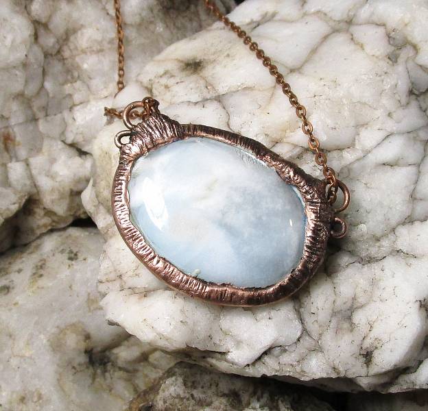 *Přívěs LARIMAR - medailon