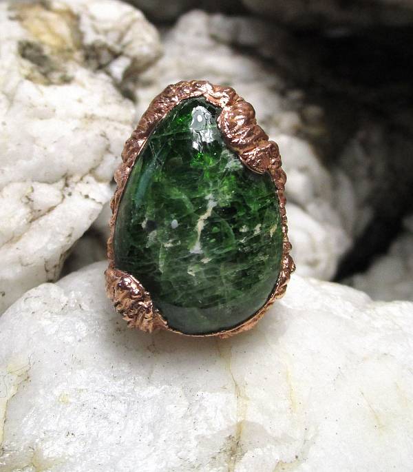 *Prsten CHROMDIOPSID-velký-leštěný