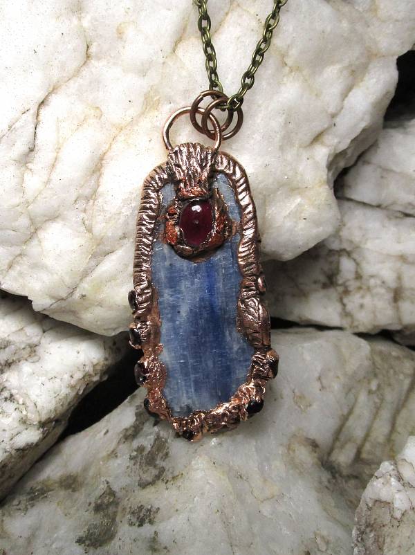 *Přívěs KYANIT s Granátky