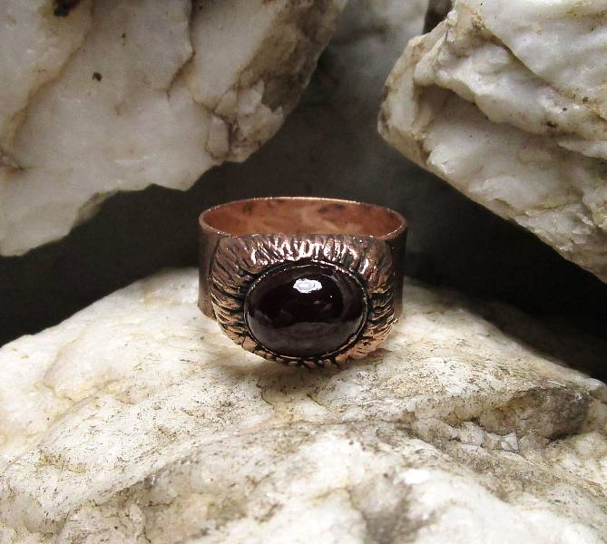 *Prsten GRANÁT-"Květinka"