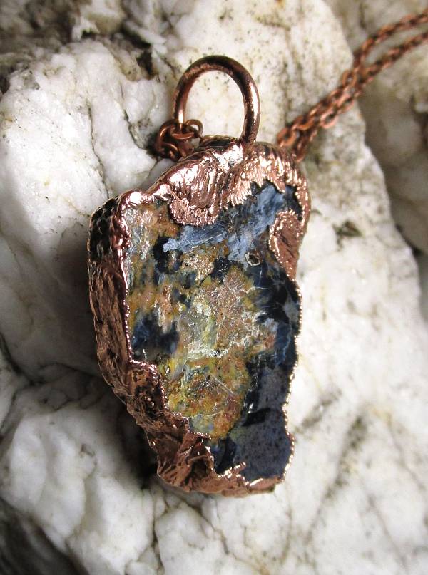 *Přívěs PIETERSIT Jezero v bouři