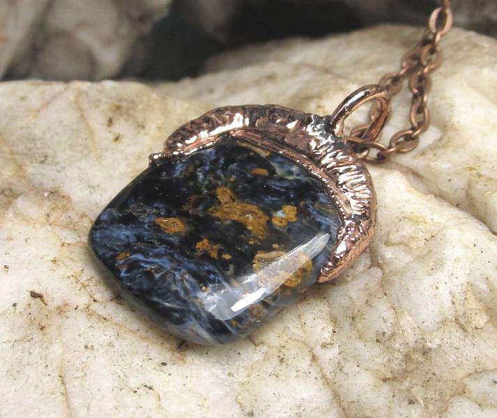 *Přívěs PIETERSIT Hnědá oblaka