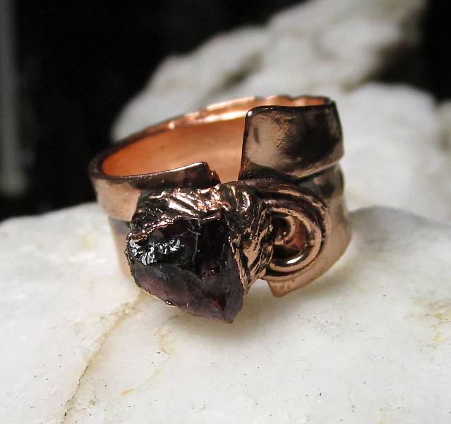 *Prsten TURMALÍN -"Štít"