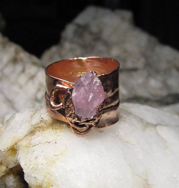 *Prsten RUBELIT - "Štít"