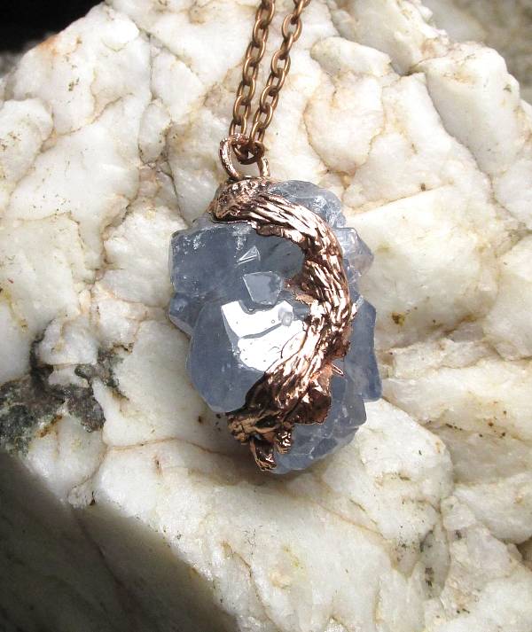 *Přívěs CELESTÝN - "Nebeský krystal"