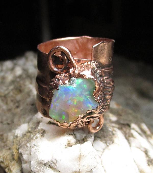 *Prsten OPÁL - "Štít"