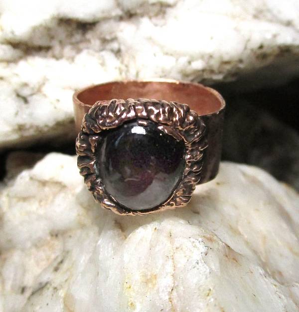 Prsten GRANÁT - "Oko"